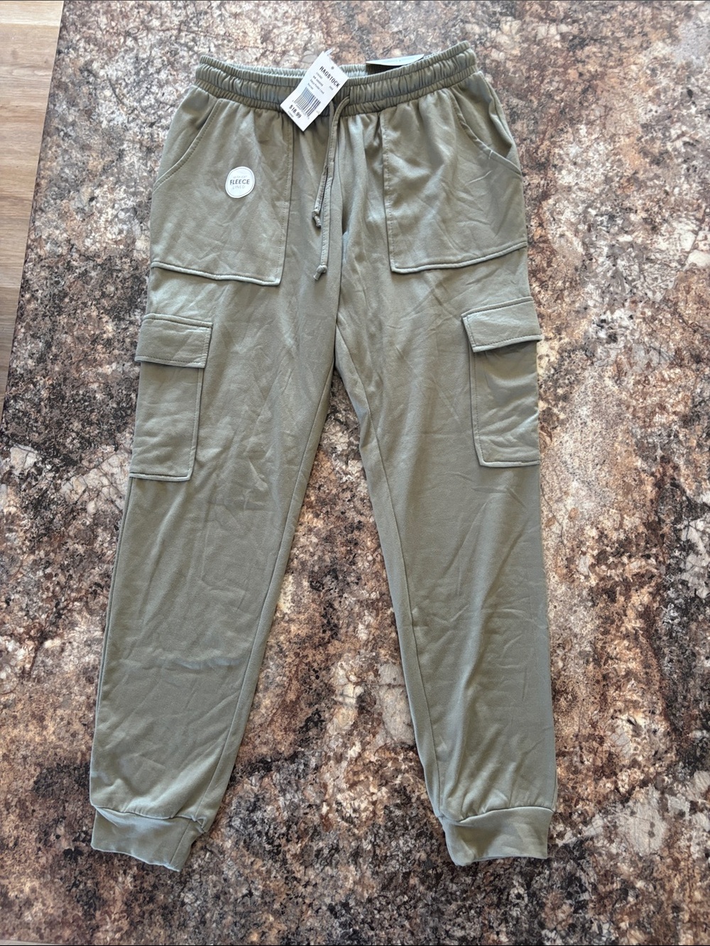 Relaxed Olive Cargo Joggers with Elastic Waist